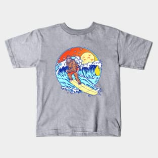 Surfing Bigfoot Funny Beach Sasquatch Surfer Waves Retro 80s Kids T-Shirt